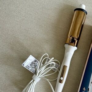 NEW Kristin Ess Titanium Curling‎ Iron for Big Blowout Waves - 2"